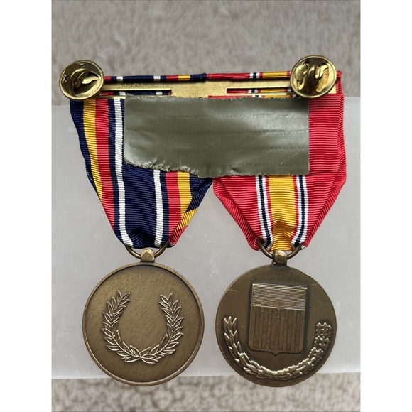 National Defense Service Medal (NDSM)‎ & Global War on Terrorism Service Medal - Picture 4 of 4